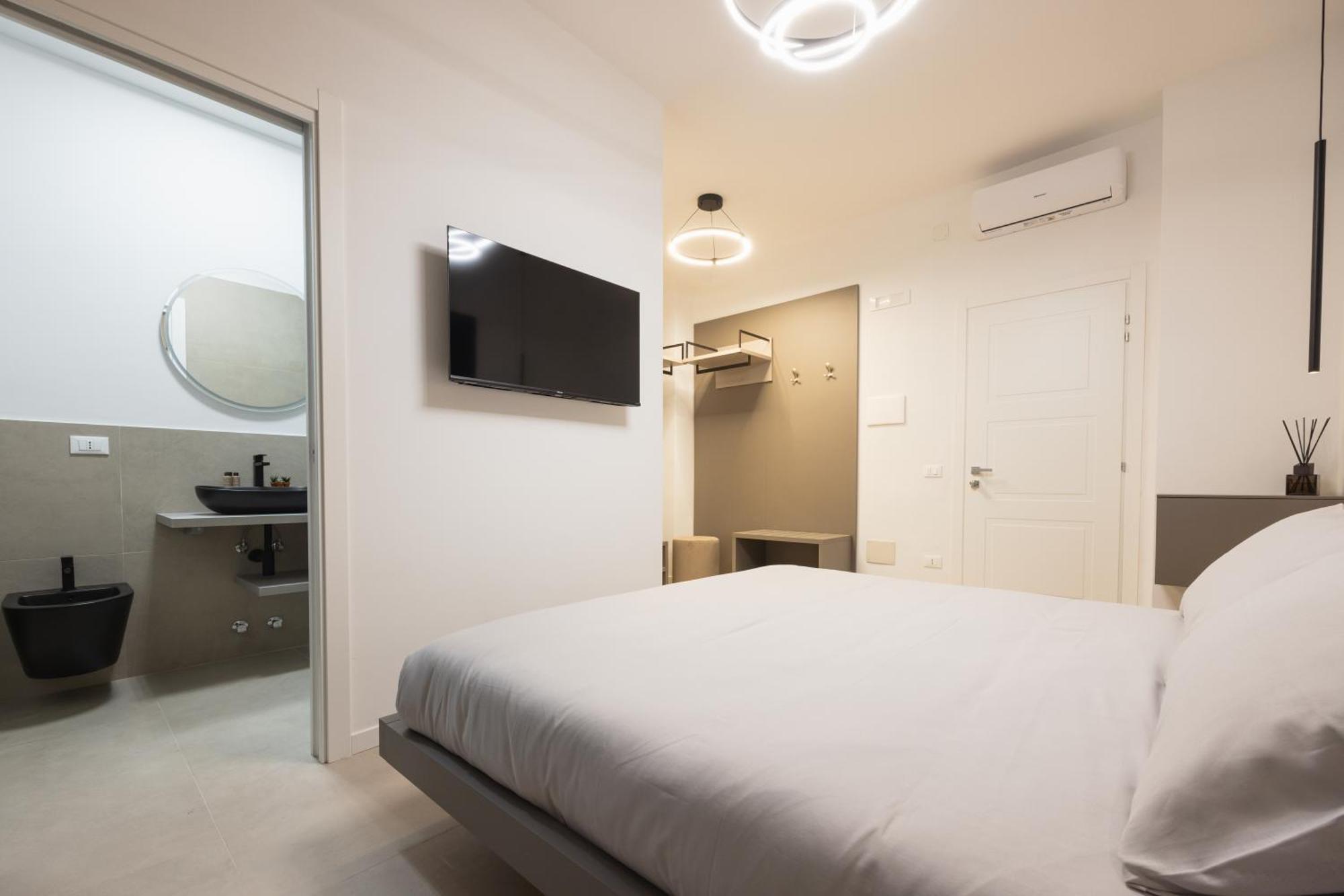 Luxury Station Suite Bolonia Exterior foto