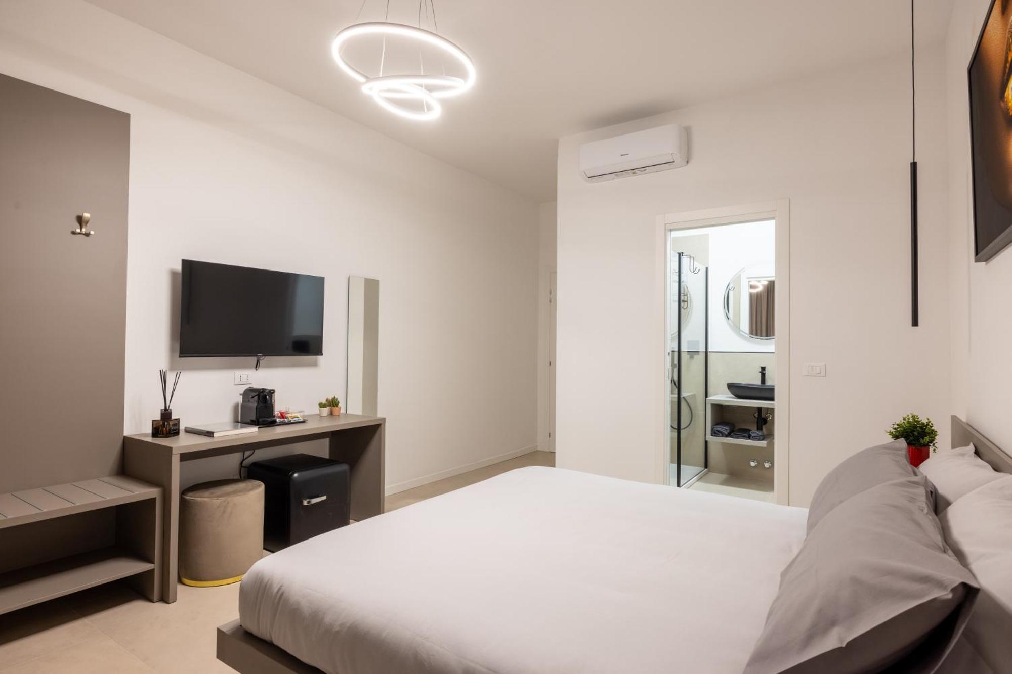 Luxury Station Suite Bolonia Exterior foto