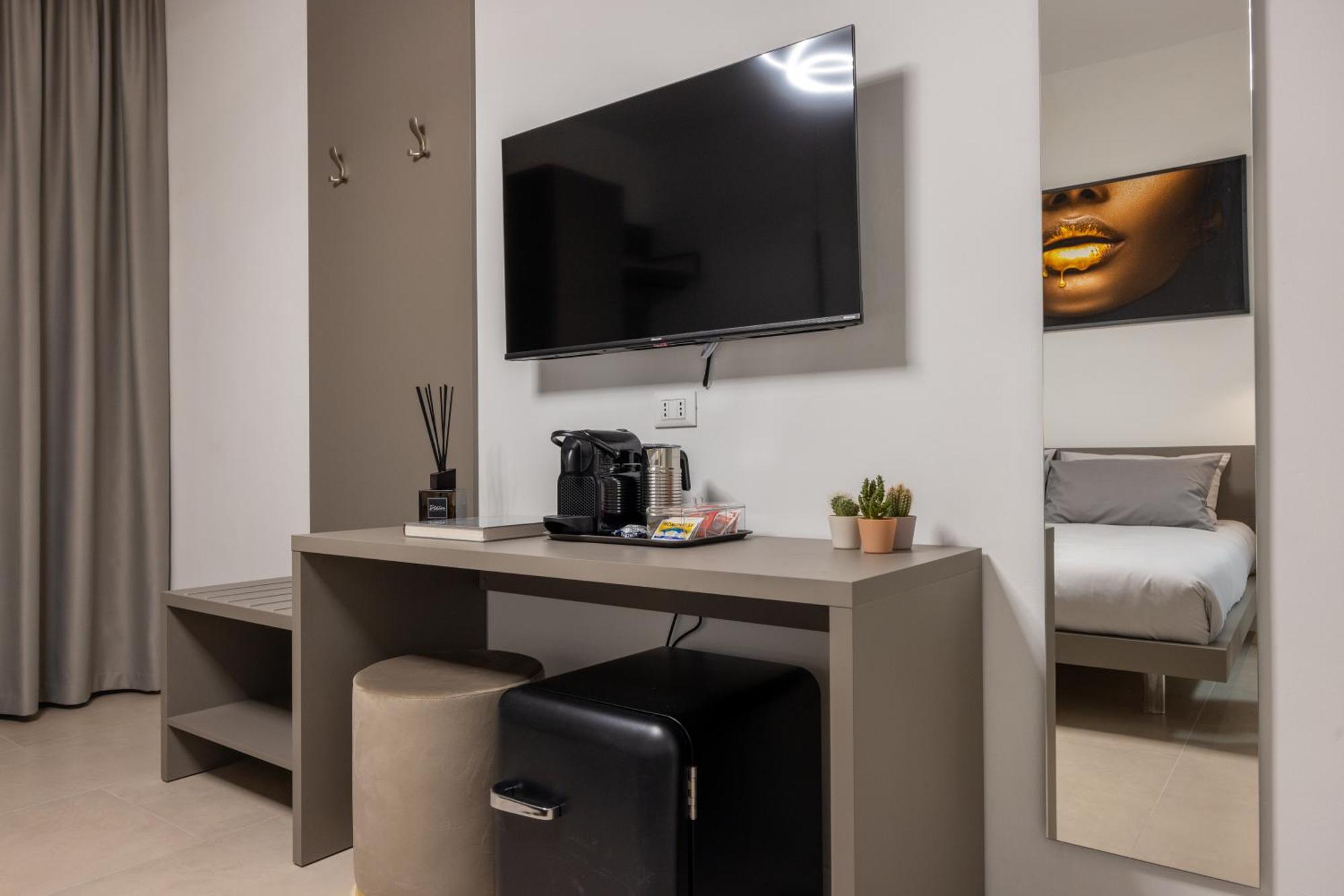 Luxury Station Suite Bolonia Exterior foto