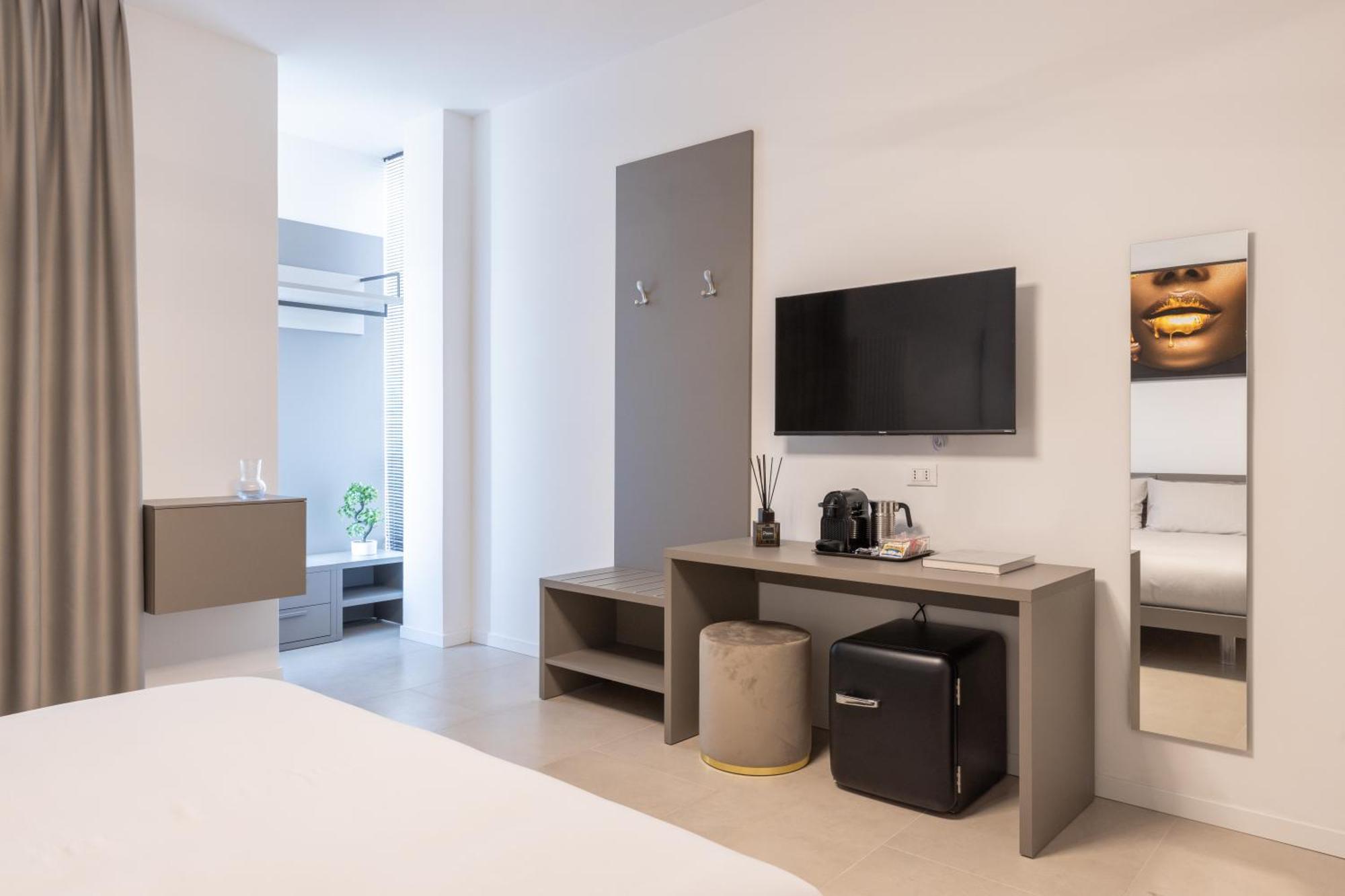 Luxury Station Suite Bolonia Exterior foto
